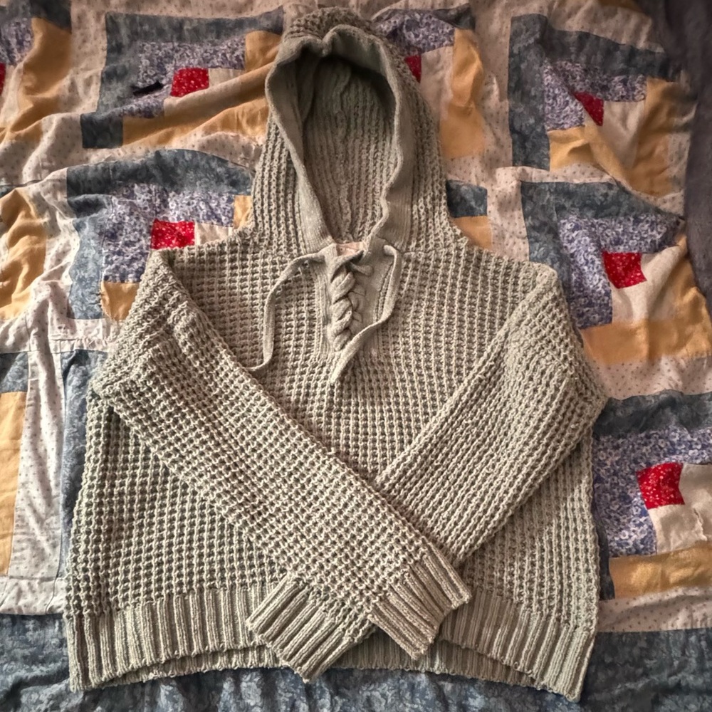 Women’s Green Sweater